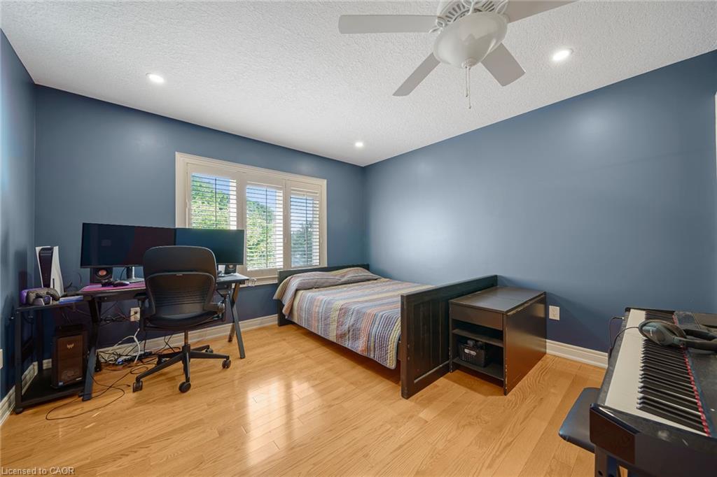 112 Dirksen Court Property Photo 29