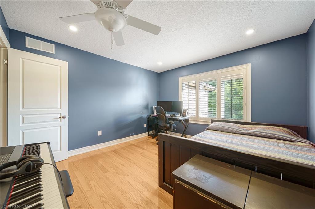 112 Dirksen Court Property Photo 30