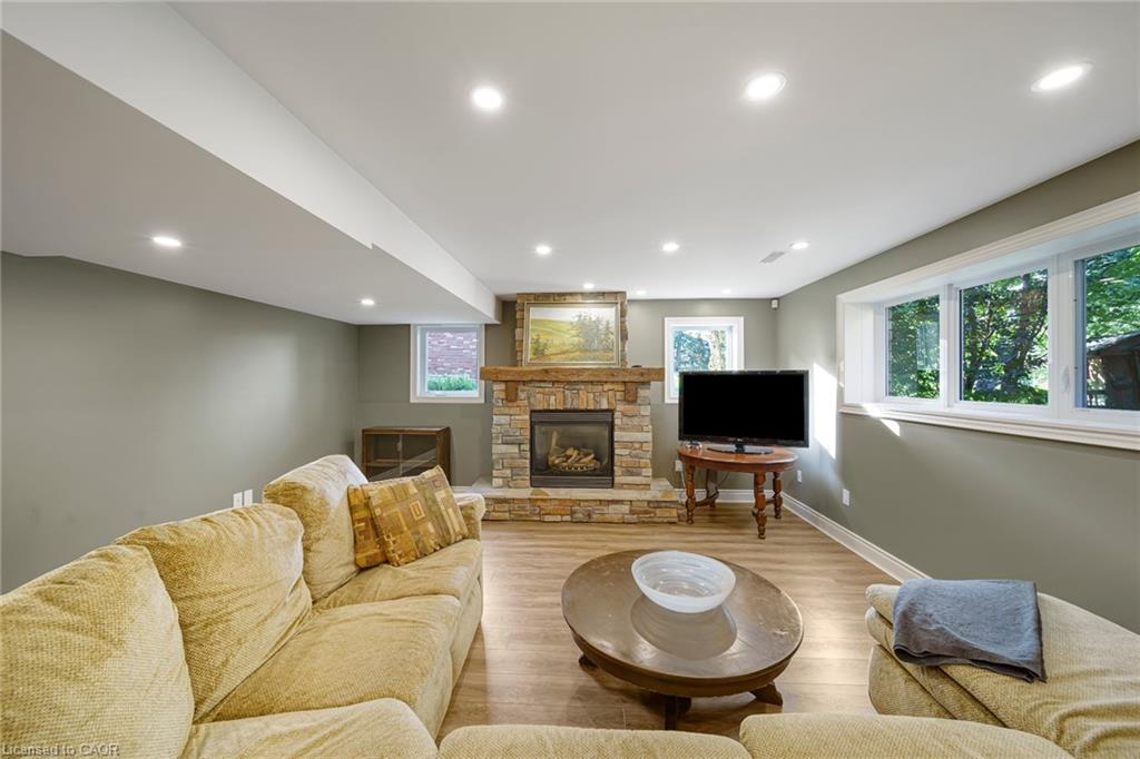 112 Dirksen Court Property Photo 35
