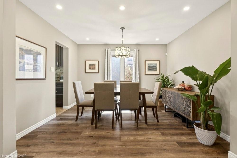 72 Gurnett Drive Property Photo 3