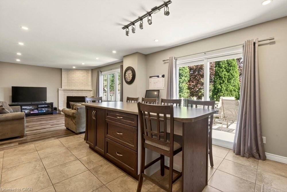 72 Gurnett Drive Property Photo 9