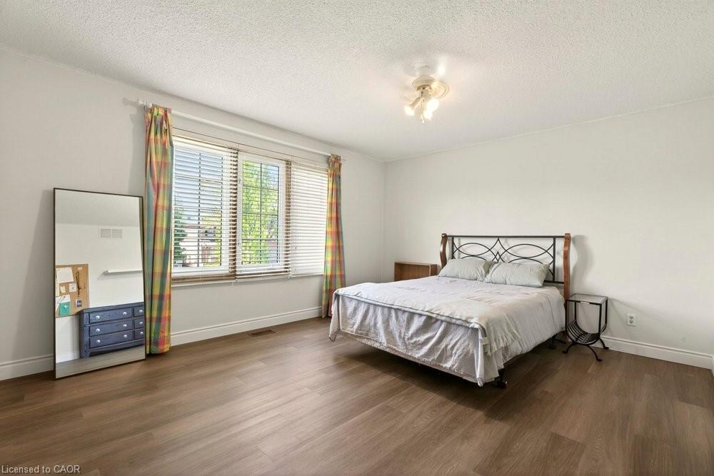 72 Gurnett Drive Property Photo 16