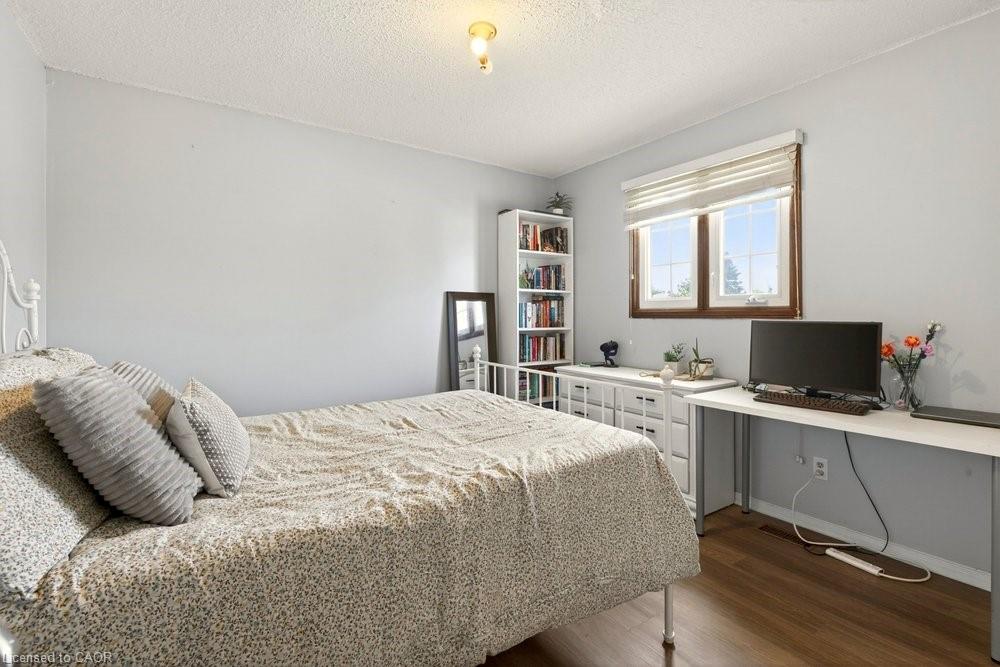 72 Gurnett Drive Property Photo 18