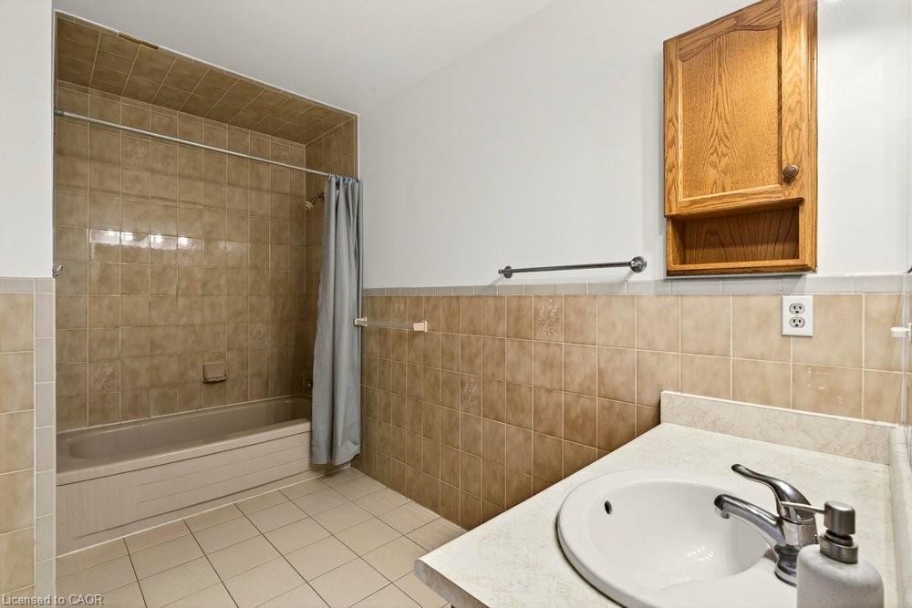 72 Gurnett Drive Property Photo 20
