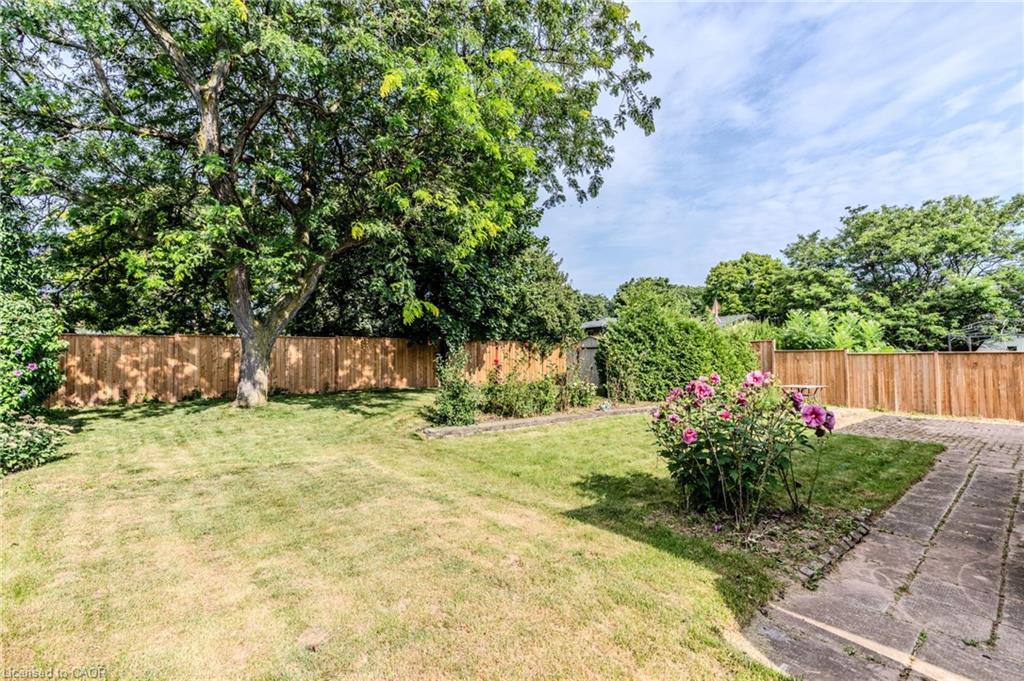 17 Woodsview Avenue Property Photo 29