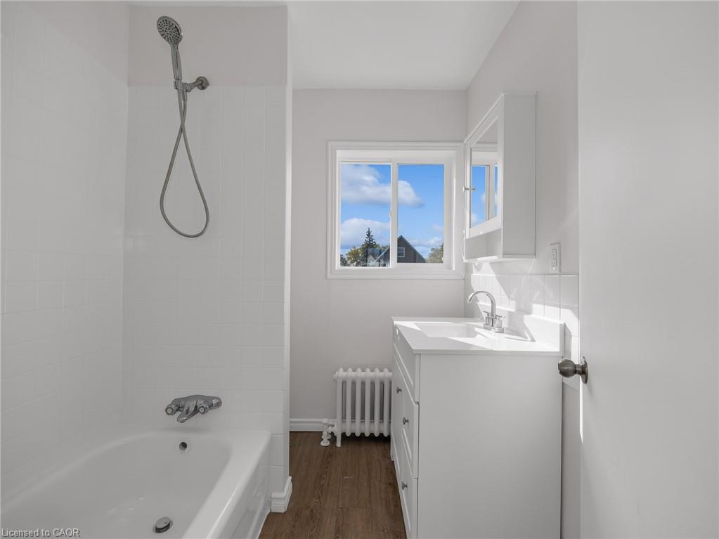 7 Maitland Street Property Photo 8