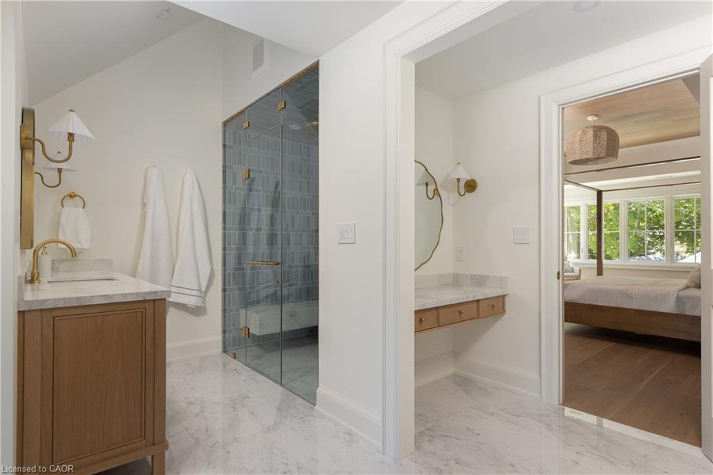 130 Edgecliffe Place Property Photo 28