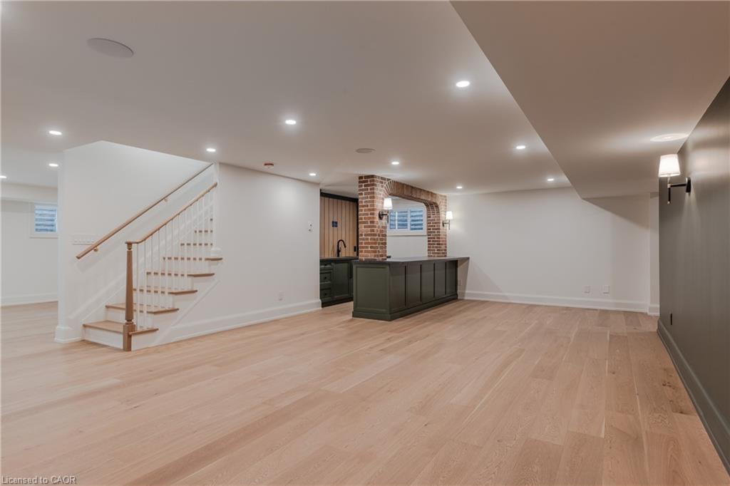 130 Edgecliffe Place Property Photo 38