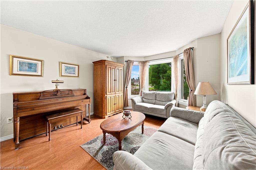 41 Griffiths Drive Property Photo 4