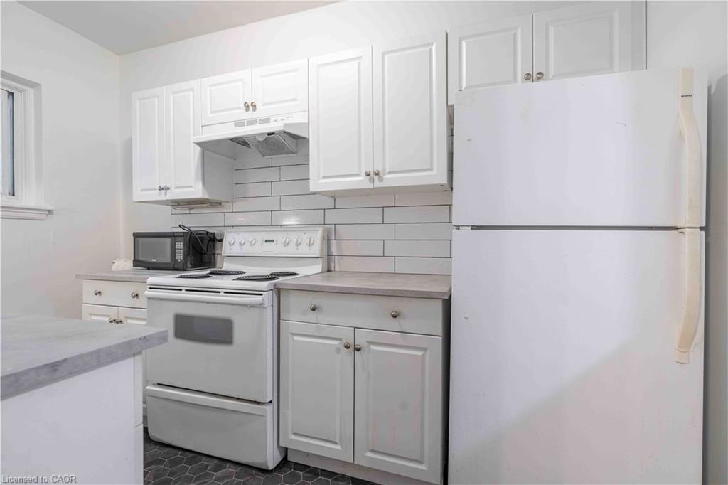 4-285 King Street W Property Photo 15