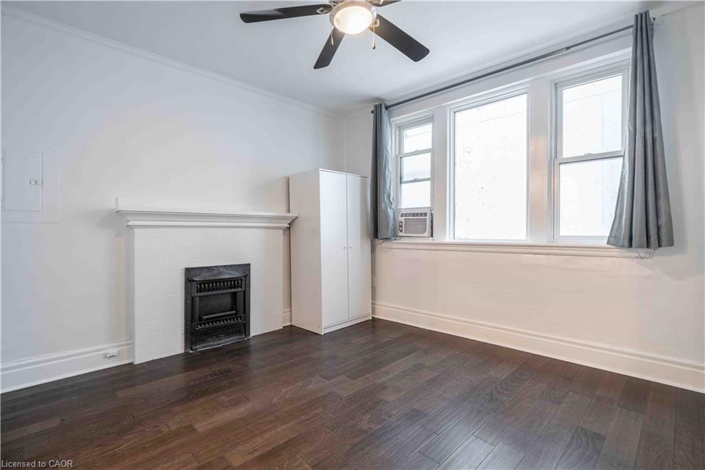 4-285 King Street W Property Photo 21