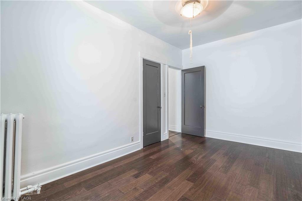 4-285 King Street W Property Photo 24