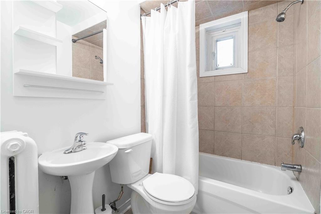 4-285 King Street W Property Photo 25