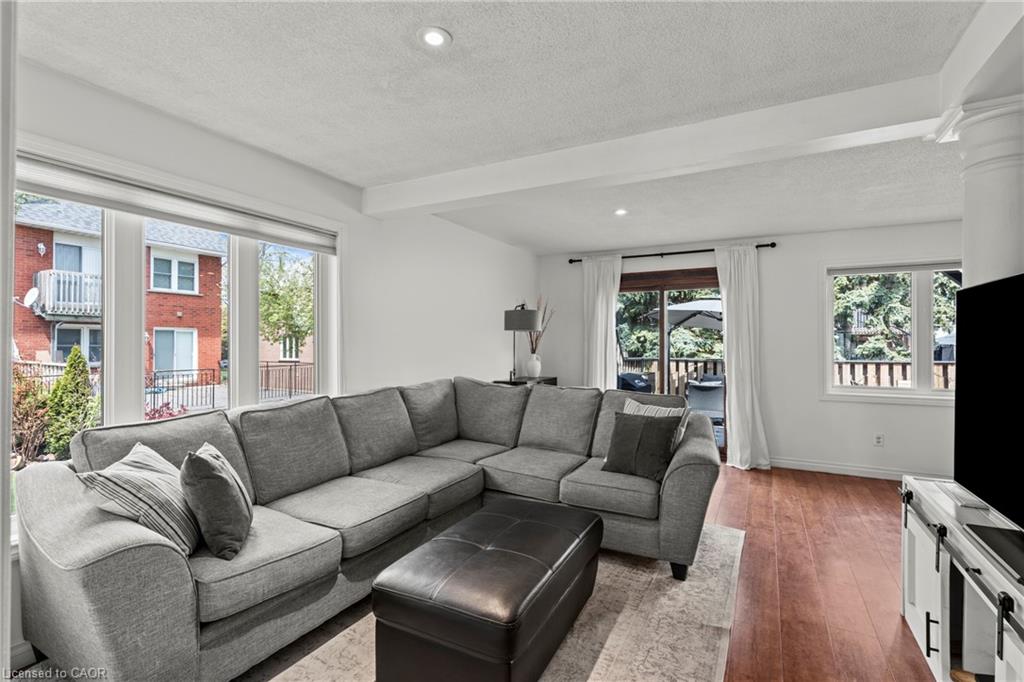 5 Harbour Drive Property Photo 11