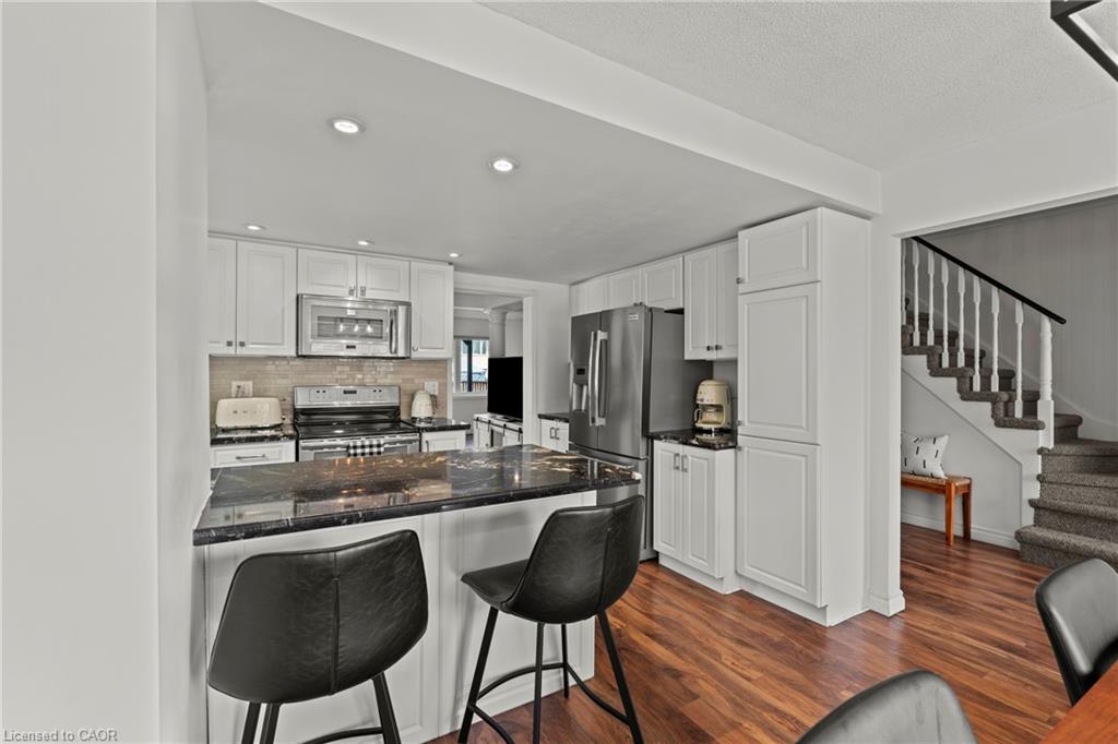 5 Harbour Drive Property Photo 14