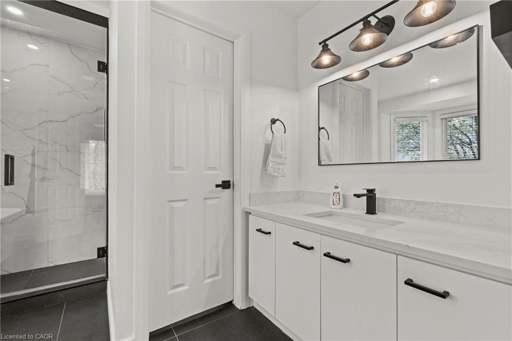 5 Harbour Drive Property Photo 22