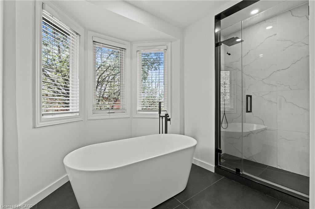 5 Harbour Drive Property Photo 23
