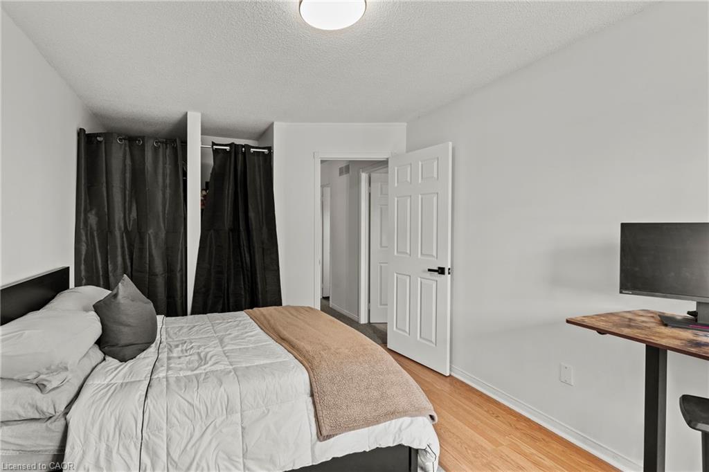 5 Harbour Drive Property Photo 28