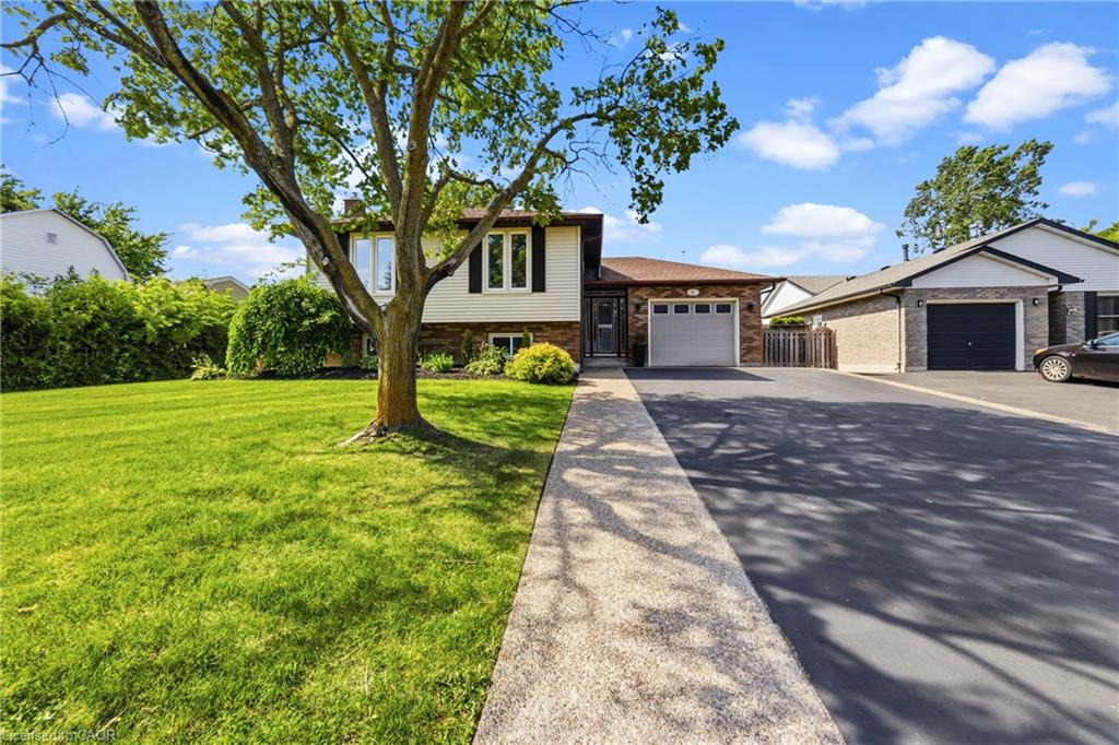 4 Ravine Crescent Property Photo 1