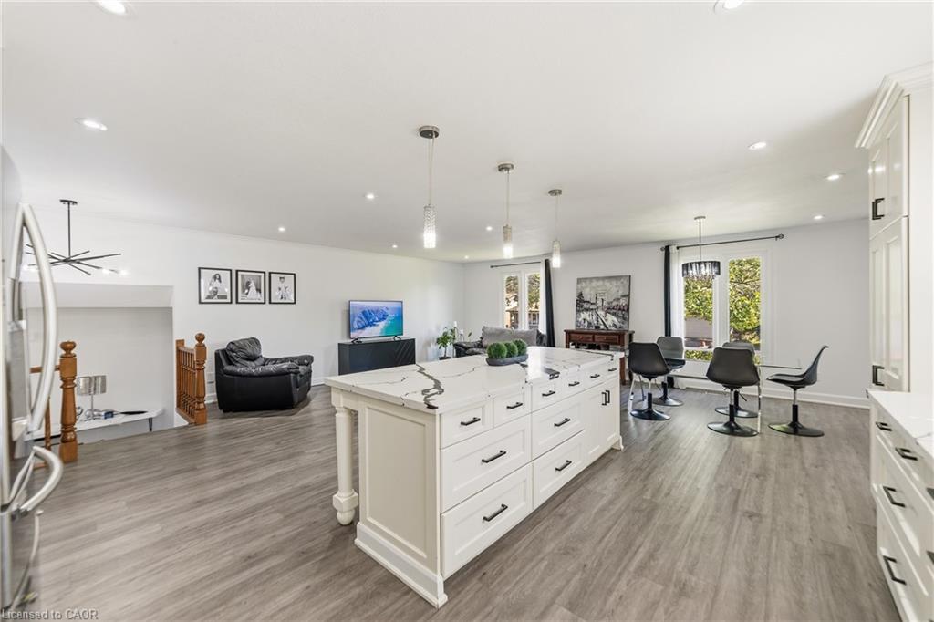 4 Ravine Crescent Property Photo 10