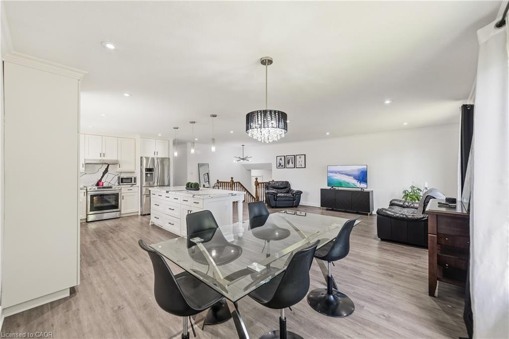 4 Ravine Crescent Property Photo 11