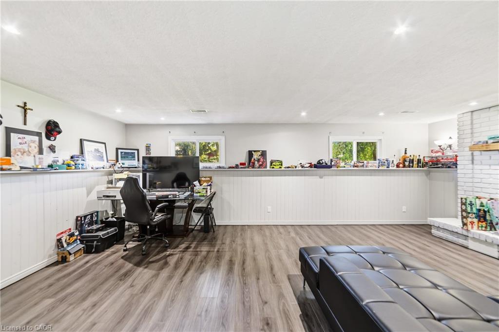 4 Ravine Crescent Property Photo 23