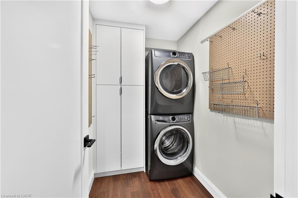 407-2511 Lakeshore Road W Property Photo 24