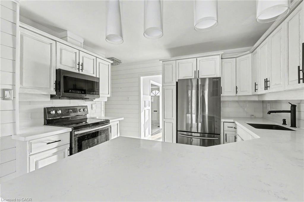 645 Riverside Drive Property Photo 8