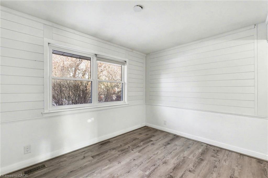 645 Riverside Drive Property Photo 12
