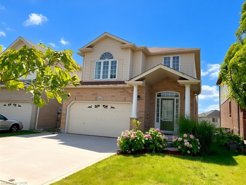 389 Tealby Crescent Property Photo 1