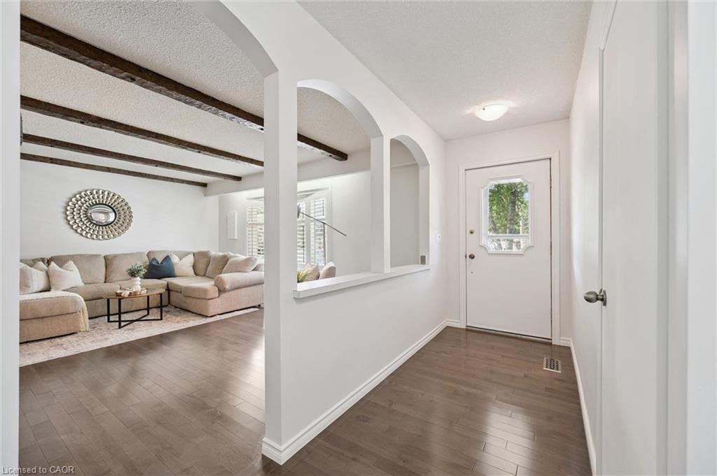 164 Bridge Street W Property Photo 6