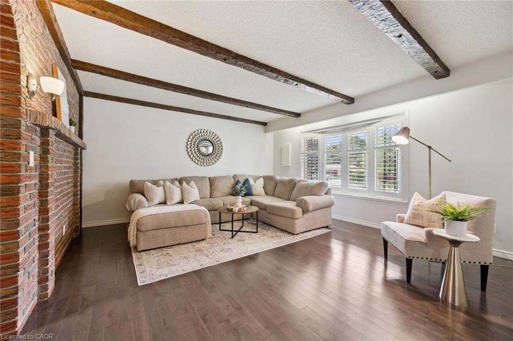 164 Bridge Street W Property Photo 8