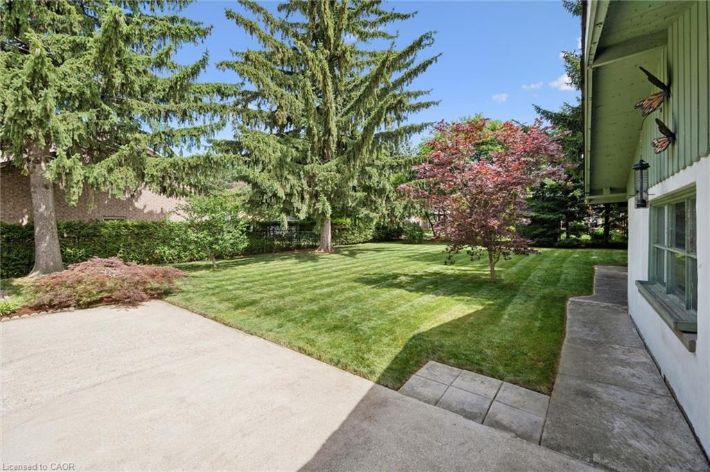164 Bridge Street W Property Photo 35