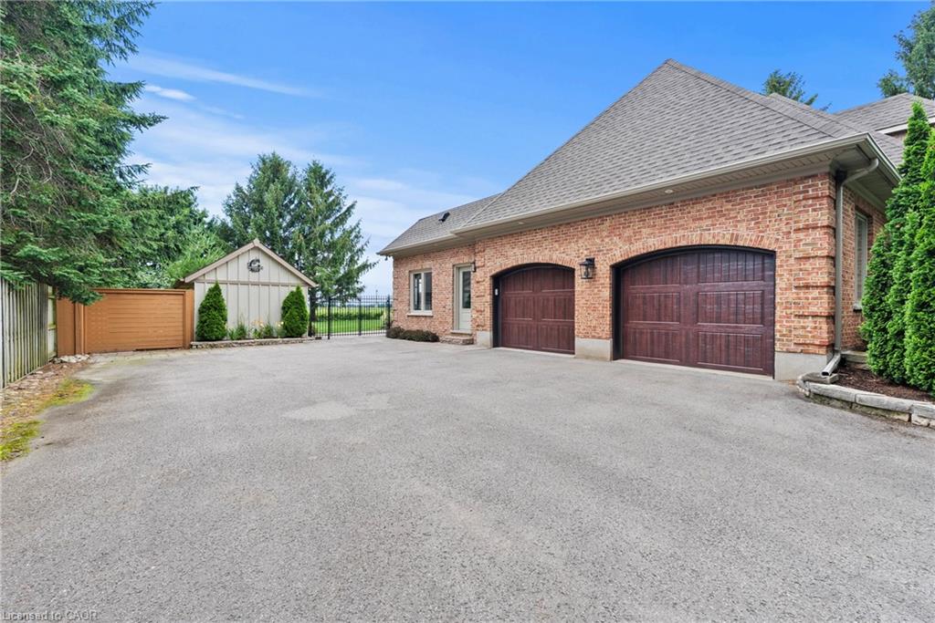14690 Niagara Parkway Property Photo 9