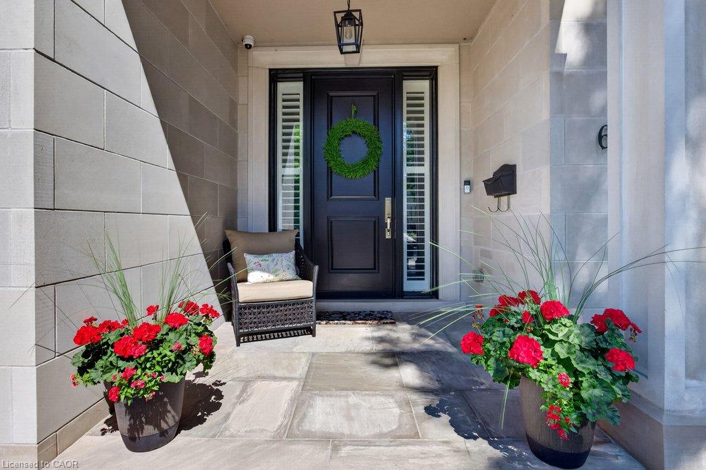 6 Iroquois Avenue Property Photo 2