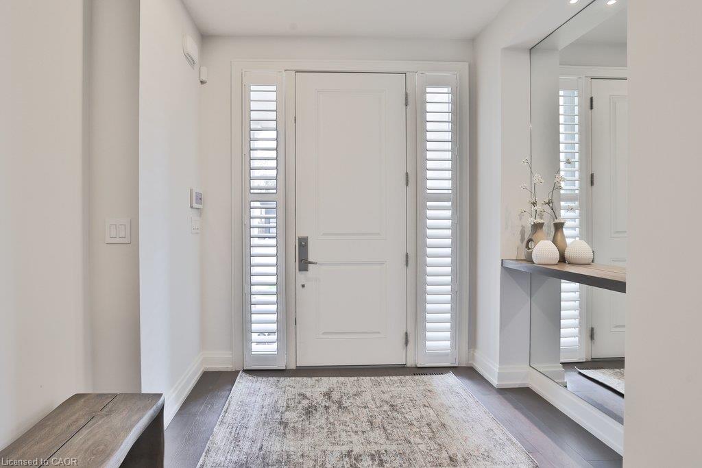 6 Iroquois Avenue Property Photo 3