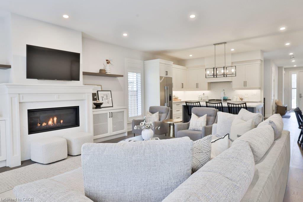 6 Iroquois Avenue Property Photo 10