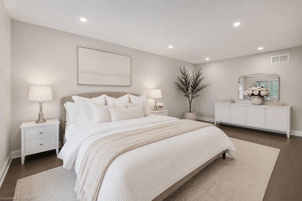 6 Iroquois Avenue Property Photo 11