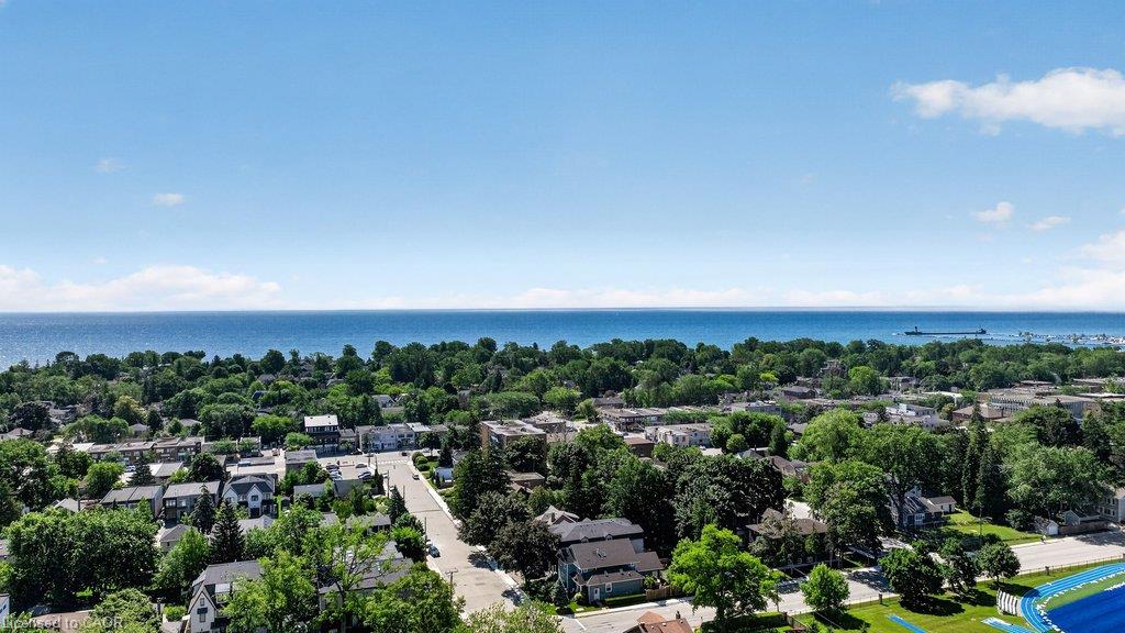 6 Iroquois Avenue Property Photo 35