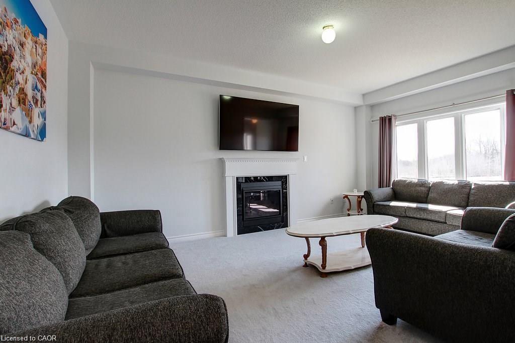 175 Gold Park Gate Property Photo 4