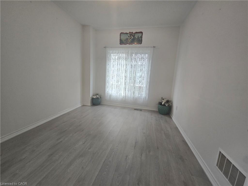 175 Gold Park Gate Property Photo 19