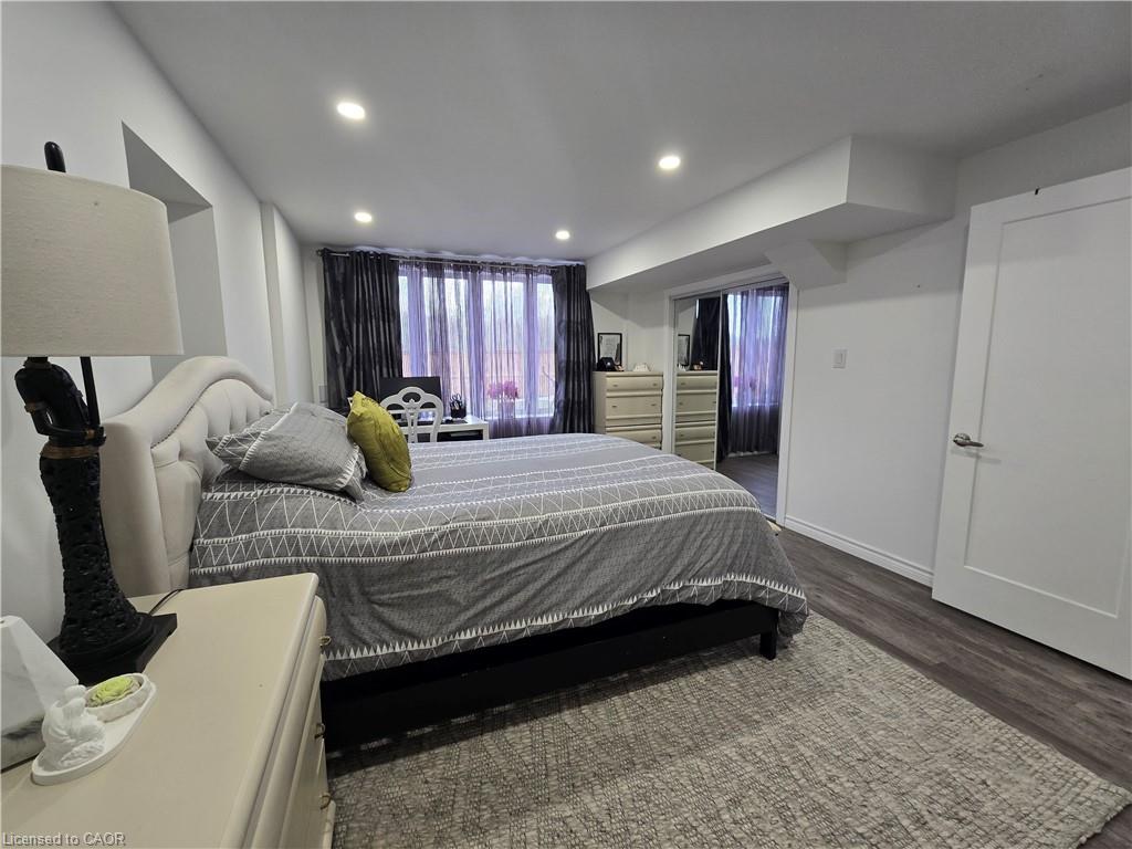 175 Gold Park Gate Property Photo 33
