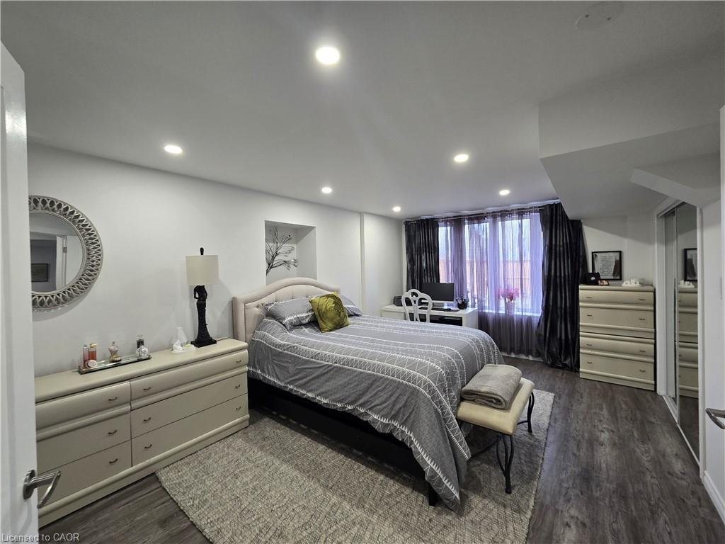 175 Gold Park Gate Property Photo 34