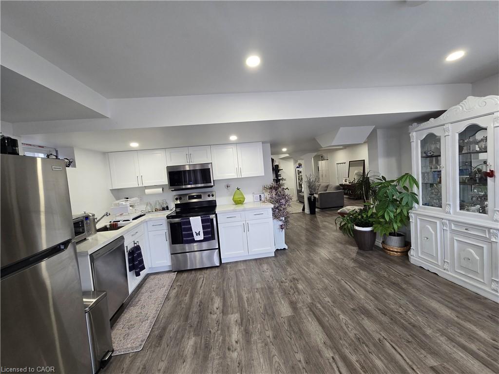 175 Gold Park Gate Property Photo 42