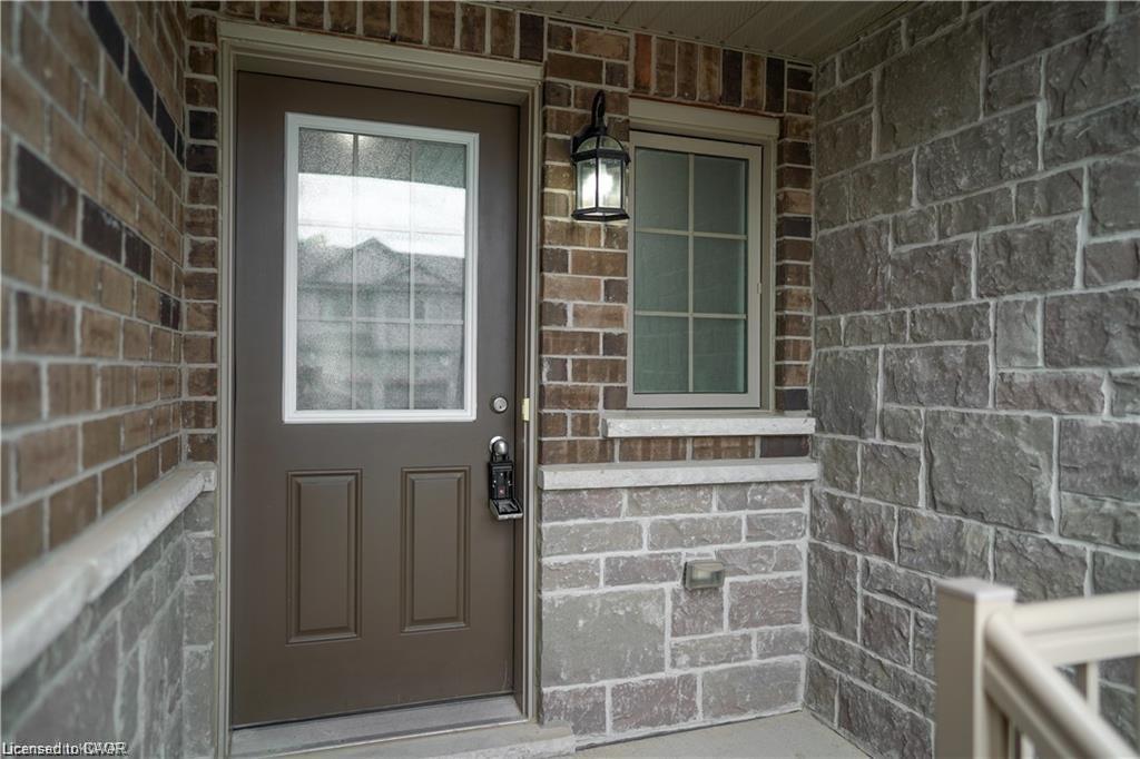 76 Meadowridge Street Property Photo 4