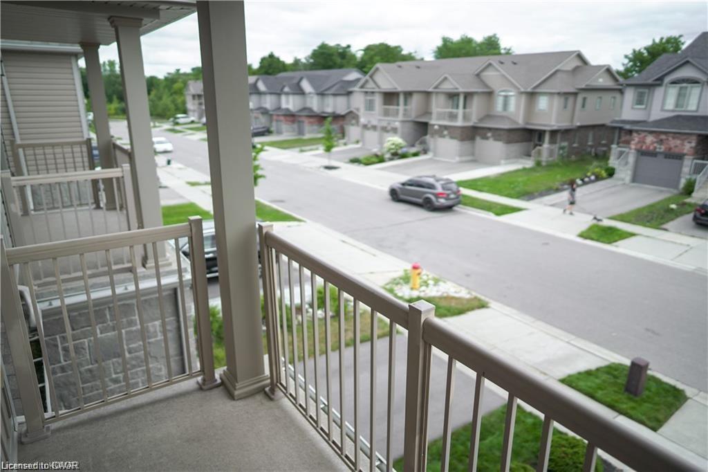 76 Meadowridge Street Property Photo 21