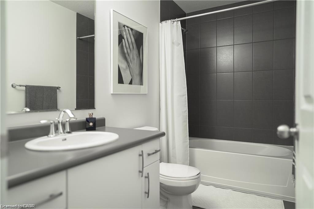 76 Meadowridge Street Property Photo 24