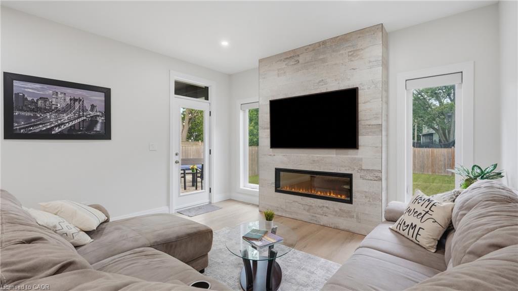 1055 Bay Street Property Photo 13