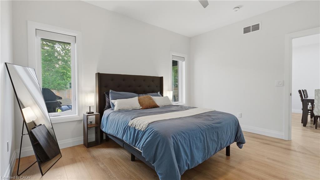 1055 Bay Street Property Photo 16