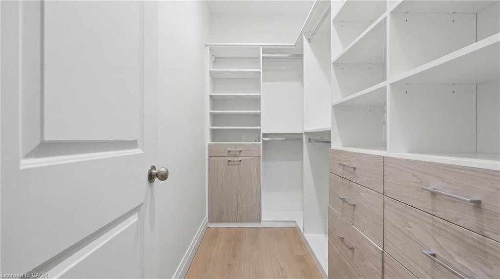 1055 Bay Street Property Photo 18